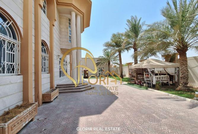 923926 - Property Image 3