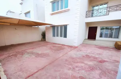 فيلا - 5 غرف نوم - 6 حمامات للايجار في شارع الحمرا - الثمامة - الدوحة
