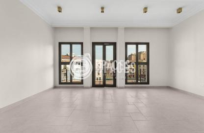 Apartment - 1 Bedroom - 2 Bathrooms for rent in Carnaval - Qanat Quartier - The Pearl Island - Doha