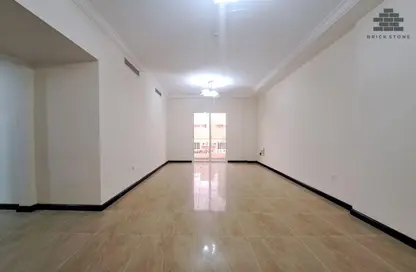 Apartment - 3 Bedrooms - 3 Bathrooms for rent in Al Nasr Street - Al Nasr - Doha