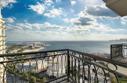Apartment - 3 Bedrooms - 5 Bathrooms for rent in Floresta Gardens - Floresta Gardens - The Pearl Island - Doha
