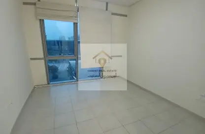 Apartment - 2 Bedrooms - 4 Bathrooms for rent in Zig Zag Tower B - Zig Zag Towers - West Bay - Doha