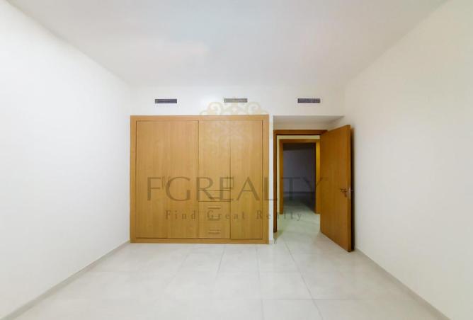 988791 - Property Image 3