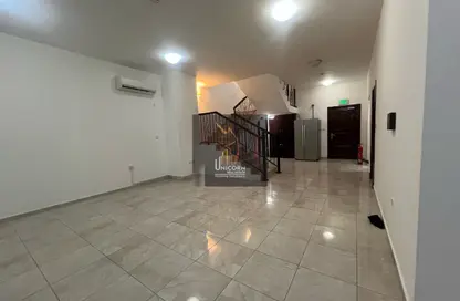 مجمع سكني - 3 غرف نوم - 4 حمامات للايجار في الريان القديمة - الريان - الدوحة