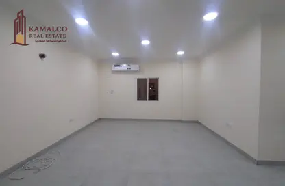 Apartment - 3 Bedrooms - 3 Bathrooms for rent in Al Muntazah - Doha