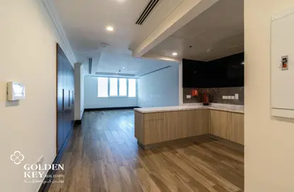 Apartment - Studio - 1 Bathroom for rent in Viva East - Viva Bahriyah - The Pearl Island - Doha