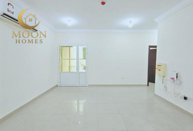 978307 - Property Image 2