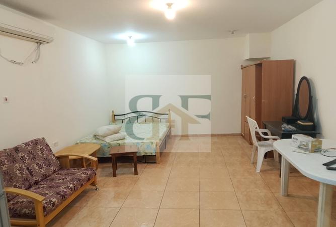 972194 - Property Image 2