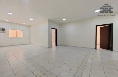 Apartment - 3 Bedrooms - 3 Bathrooms for rent in Anas Street - Fereej Bin Mahmoud North - Fereej Bin Mahmoud - Doha