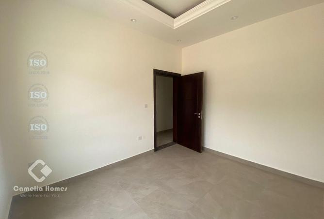 964895 - Property Image 2