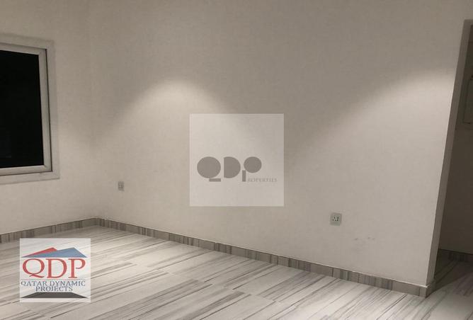 742488 - Property Image 3