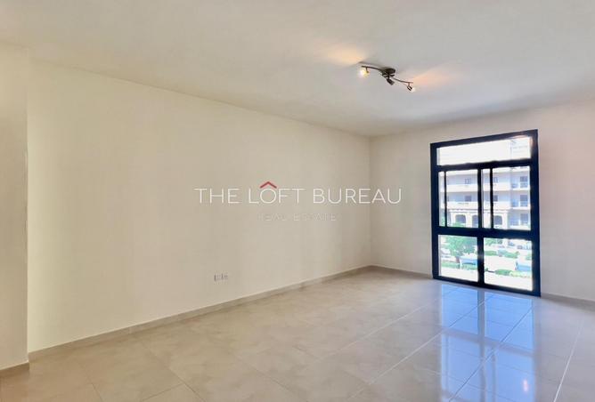 934905 - Property Image 2