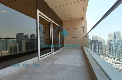 Apartment - 3 Bedrooms - 5 Bathrooms for rent in West Bay - West Bay - Doha