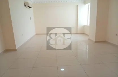 Apartment - 3 Bedrooms - 3 Bathrooms for rent in Al Muntazah Street - Al Muntazah - Doha