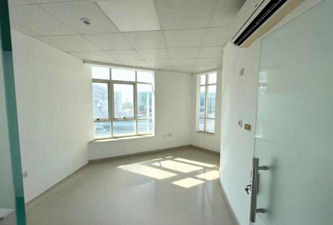 996412 - Property Image 2