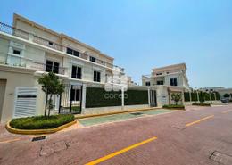 Villa - 6 bedrooms - 8 bathrooms for rent in Floresta Gardens - Floresta Gardens - The Pearl - Doha