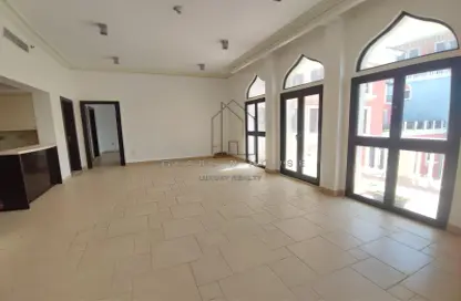Empty Room image for: Apartment - 2 Bedrooms - 3 Bathrooms for rent in Qanat Quartier - The Pearl Island - Doha, Image 1