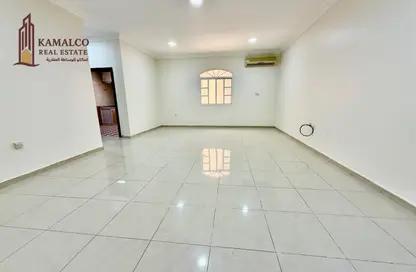 شقة - 2 غرف نوم - 2 حمامات للايجار في شارع النصر - النصر - الدوحة