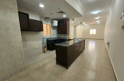 شقة - 3 غرف نوم - 2 حمامات للايجار في شارع السد - السد - الدوحة