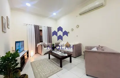 Apartment - 2 Bedrooms - 2 Bathrooms for rent in Fereej Bin Mahmoud North - Fereej Bin Mahmoud - Doha