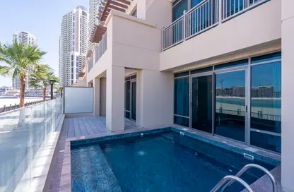Villa - 5 Bedrooms - 5 Bathrooms for rent in Abraj Bay - Abraj Quartiers - The Pearl Island - Doha