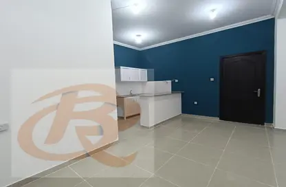 فيلا - غرفة نوم - 1 حمام للايجار في شارع النعيجة - غرب الهلال - الهلال - الدوحة