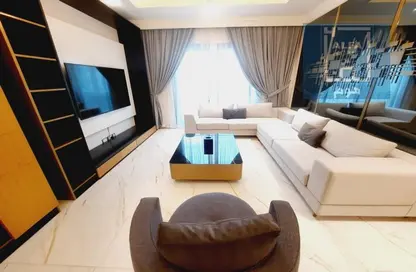 Living Room image for: Apartment - 3 Bedrooms - 4 Bathrooms for rent in Giardino Village - The Pearl Island - Doha, Image 1