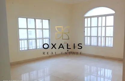Apartment - 2 Bedrooms - 3 Bathrooms for rent in Al Sadd Road - Al Sadd - Doha
