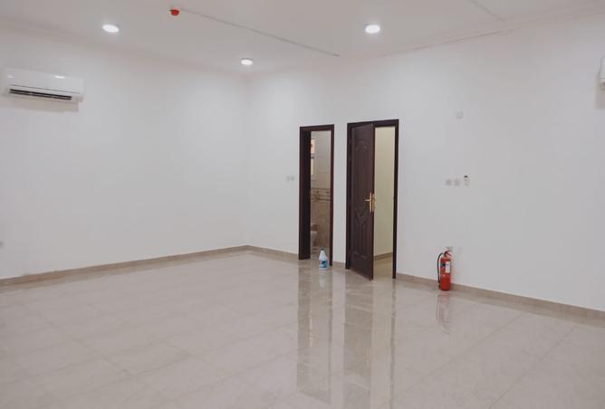 985027 - Property Image 3