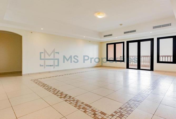 963332 - Property Image 2