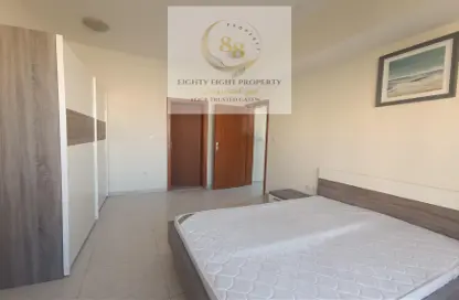 Room / Bedroom image for: Apartment - 2 Bedrooms - 3 Bathrooms for rent in Ghanem Business Centre - Fereej Bin Mahmoud South - Fereej Bin Mahmoud - Doha, Image 1