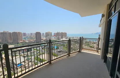 Apartment - 1 Bedroom - 1 Bathroom for rent in Abraj Bay - Abraj Quartiers - The Pearl Island - Doha