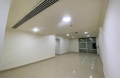 شقة - 2 غرف نوم - 2 حمامات للايجار في سوق الدوحه - المرقاب الجديد - الدوحة