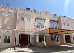 صورةمبنى خارجي لـ: فيلا - 4 غرف نوم - 6 حمامات للكراء في شارع بحيرة الخليج الغربي - بحيرة وست لاجون - الدوحة, صورة 1
