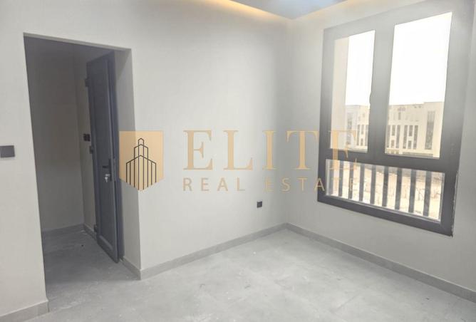 995370 - Property Image 3