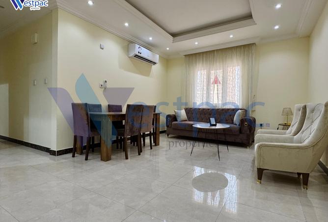 891643 - Property Image 2