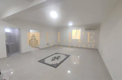 شقة - 3 غرف نوم - 3 حمامات للايجار في المنصورة - الدوحة