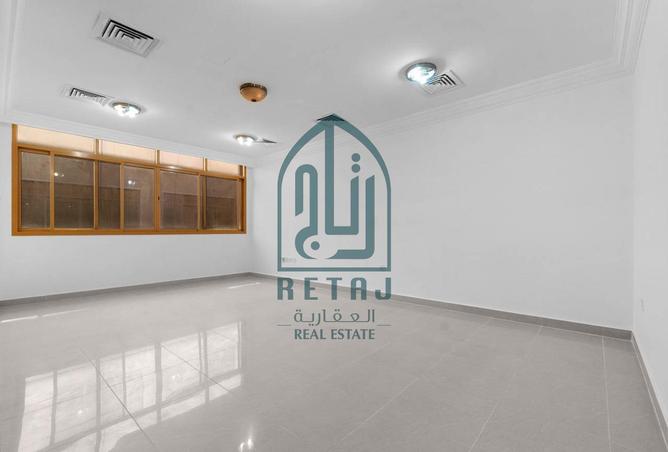 1010096 - Property Image 3