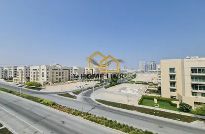 Apartment - 3 Bedrooms - 4 Bathrooms for sale in Regency Residence Fox Hills 3 - Lusail