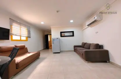 Apartment - 1 Bedroom - 1 Bathroom for rent in Umm Ghuwalina - Umm Ghuwailina - Doha