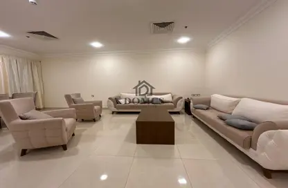 Apartment - 3 Bedrooms - 3 Bathrooms for rent in Al Zubair Street - Fereej Abdul Aziz - Doha