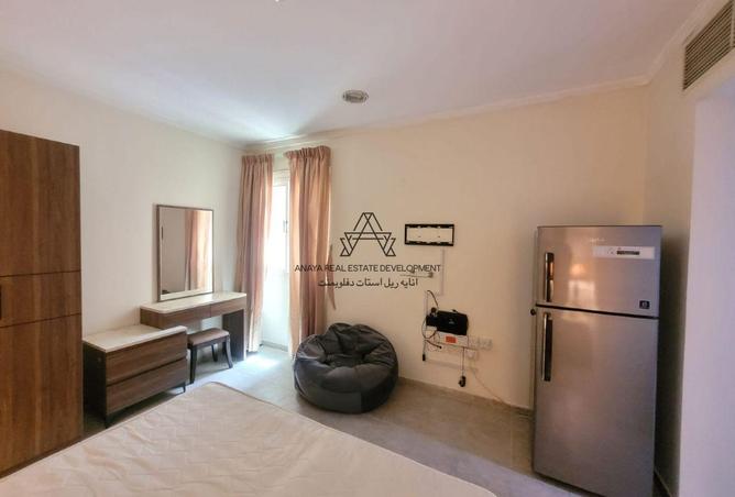 896172 - Property Image 2