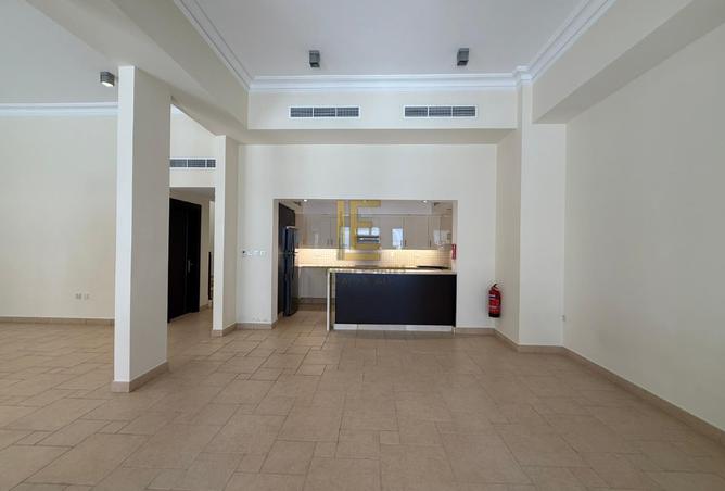 883283 - Property Main Image