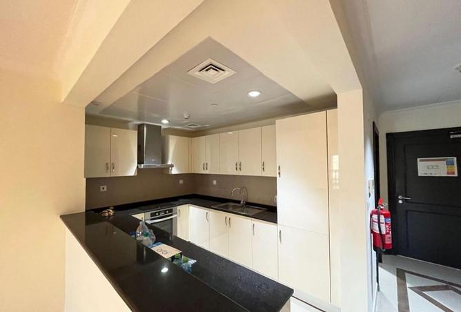 932741 - Property Image 3