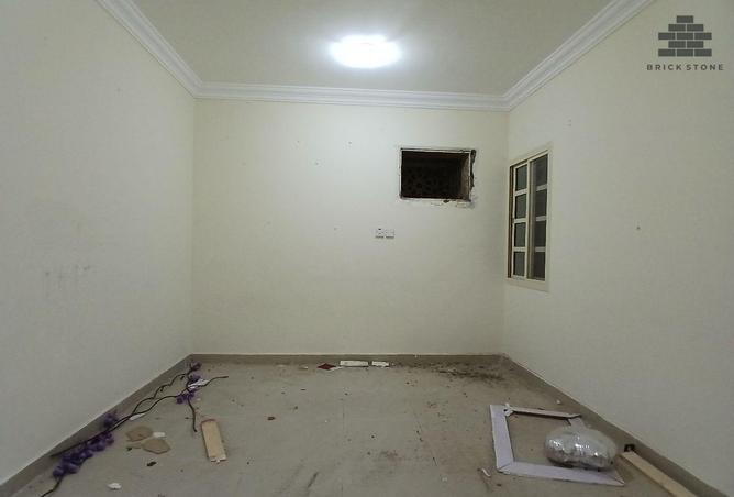 904604 - Property Image 2