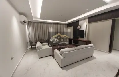 Apartment - 2 Bedrooms - 2 Bathrooms for rent in Al Mansoura - Al Mansoura - Doha