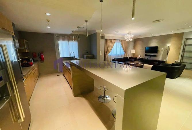 983787 - Property Image 2