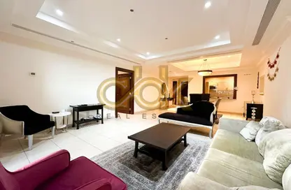 Apartment - 1 Bedroom - 2 Bathrooms for rent in East Porto Drive - Porto Arabia - The Pearl Island - Doha