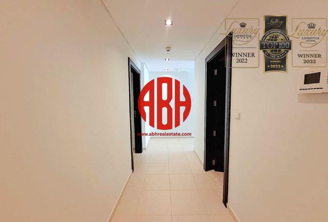 1002442 - Property Image 2