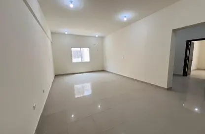 Apartment - 3 Bedrooms - 3 Bathrooms for rent in Al Nasr Street - Al Nasr - Doha